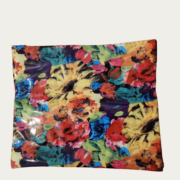 SPRING Floral Steve Madden Floral Clutch - Multicolor GUC - Picture 6 of 12